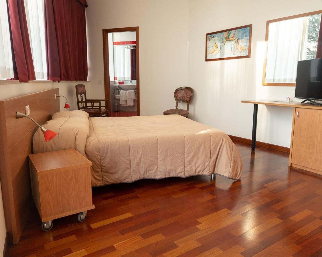 Hotel All’Oasi Paese Exterior foto