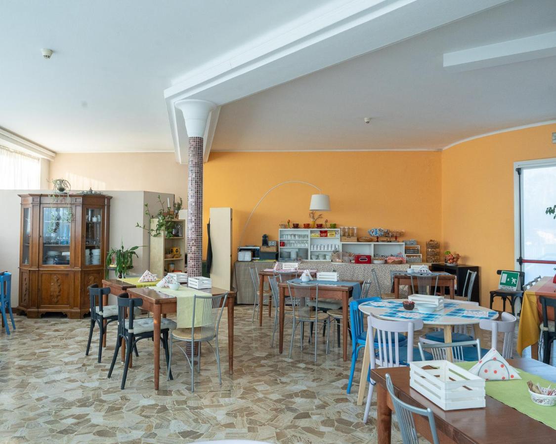 Hotel All’Oasi Paese Exterior foto