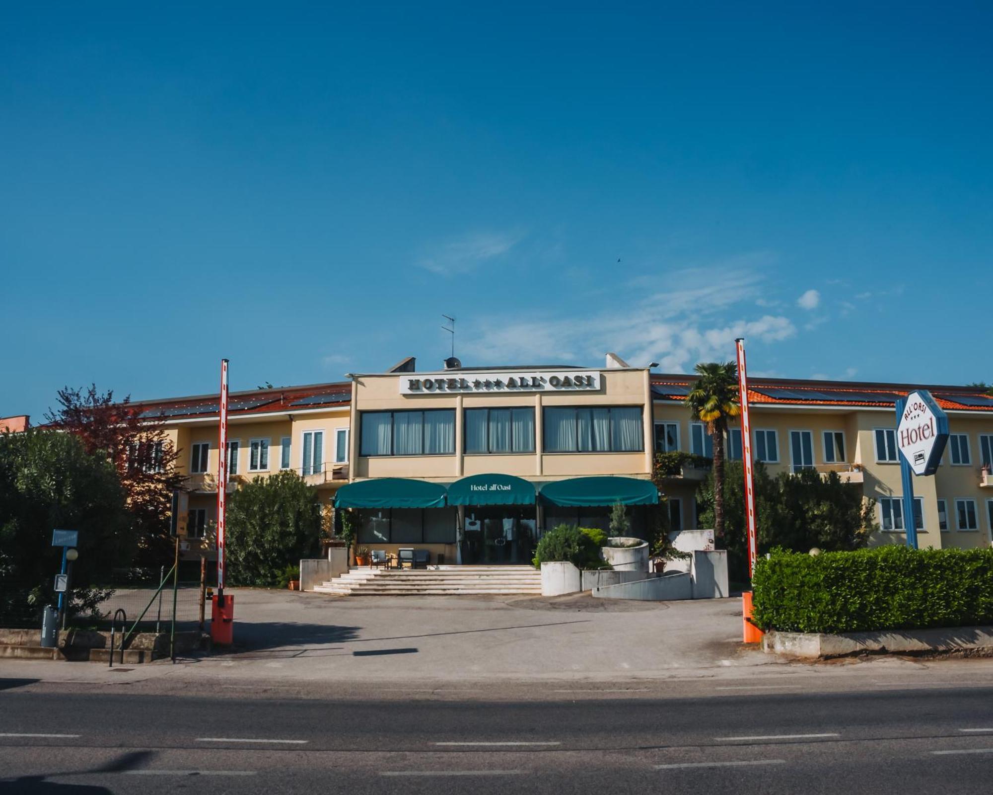 Hotel All’Oasi Paese Exterior foto